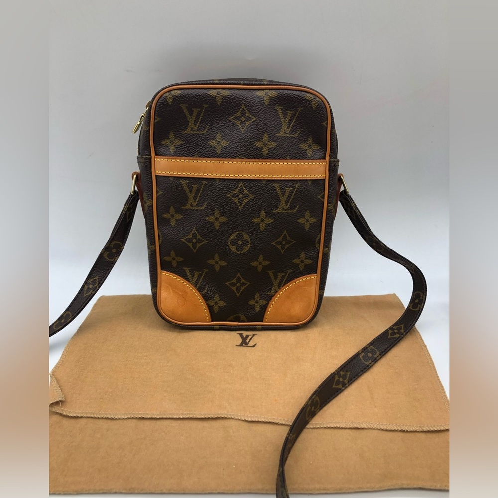✨Louis✨Vuitton✨Danube✨Bag✨